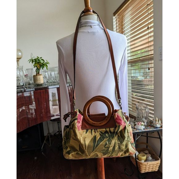 Fossil flower canvas/leather with wooden handle handbag - Picture 2 of 13